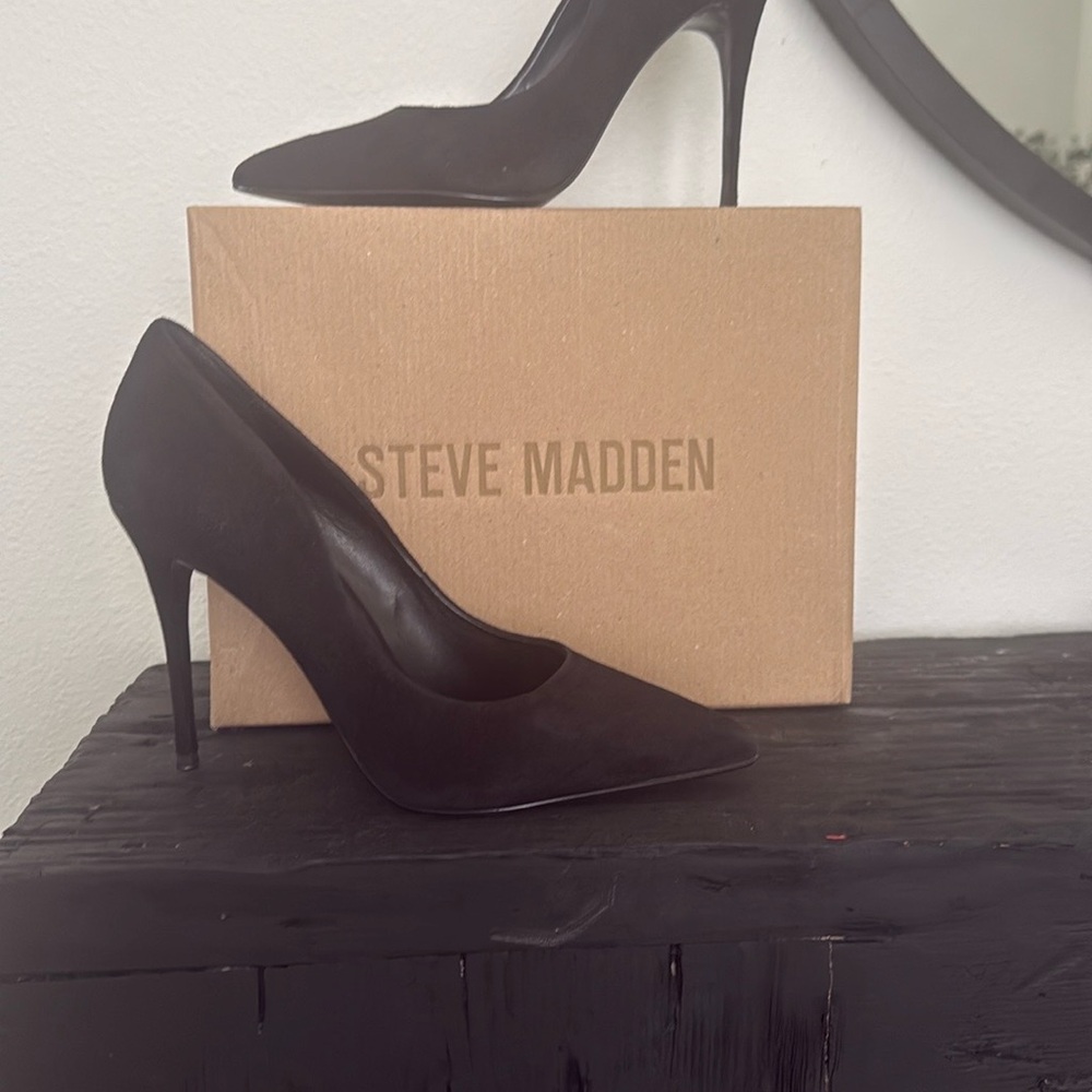 Steve Madden Daisie Black Suede Stiletto Heels